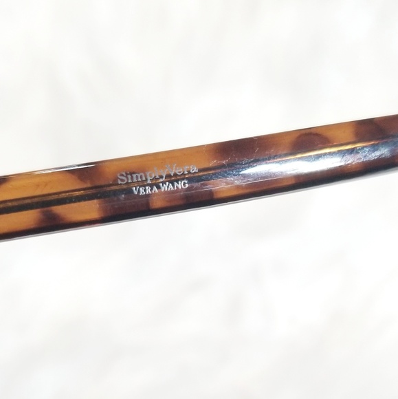 ?Host Pick? Vera Wang EUC Aviator Sunglasses main image 5